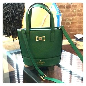 Kate spade green purse: bucket or crossbody